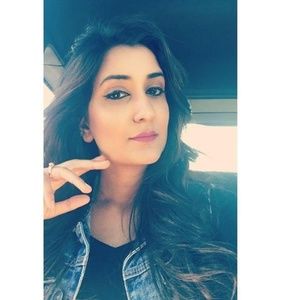 Meet your Posher, Robina